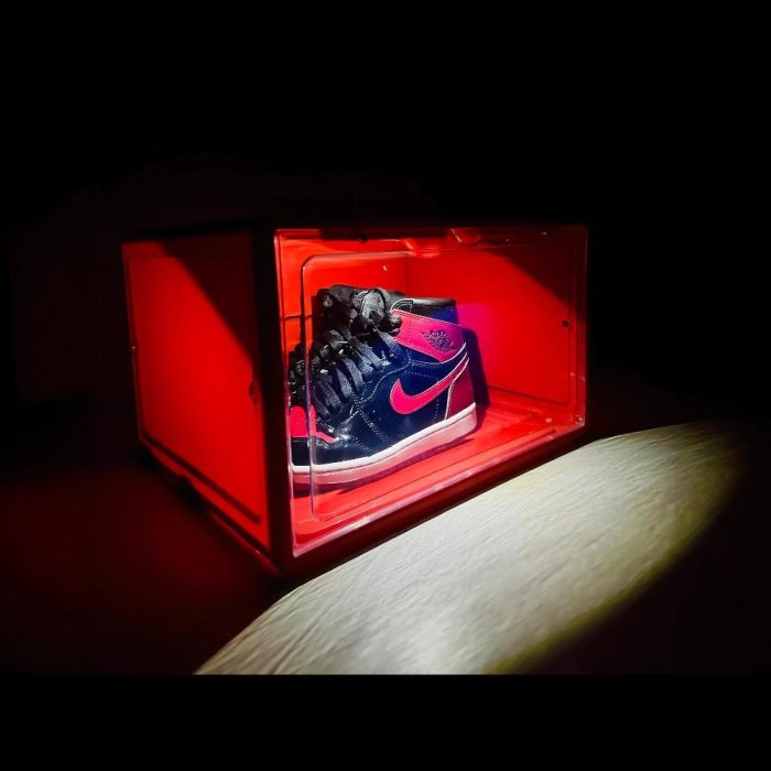 LED Átlátszó Sneakers Hangvezérelt Display Box